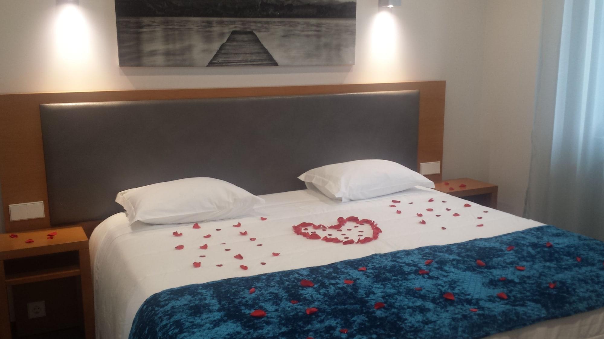 Whalesbay Hotel Apartamentos Capelas Eksteriør bilde
